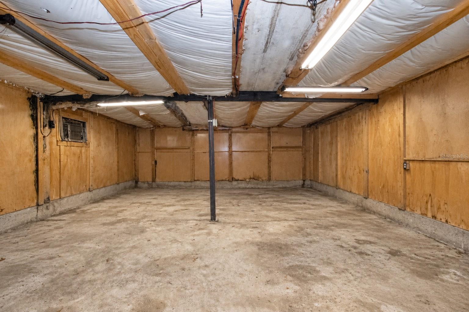 330 MOCCASIN HOLLOW RD — photo 48
