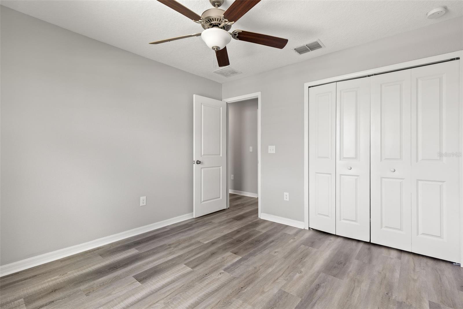5061 WHITE CHICORY DR — photo 43