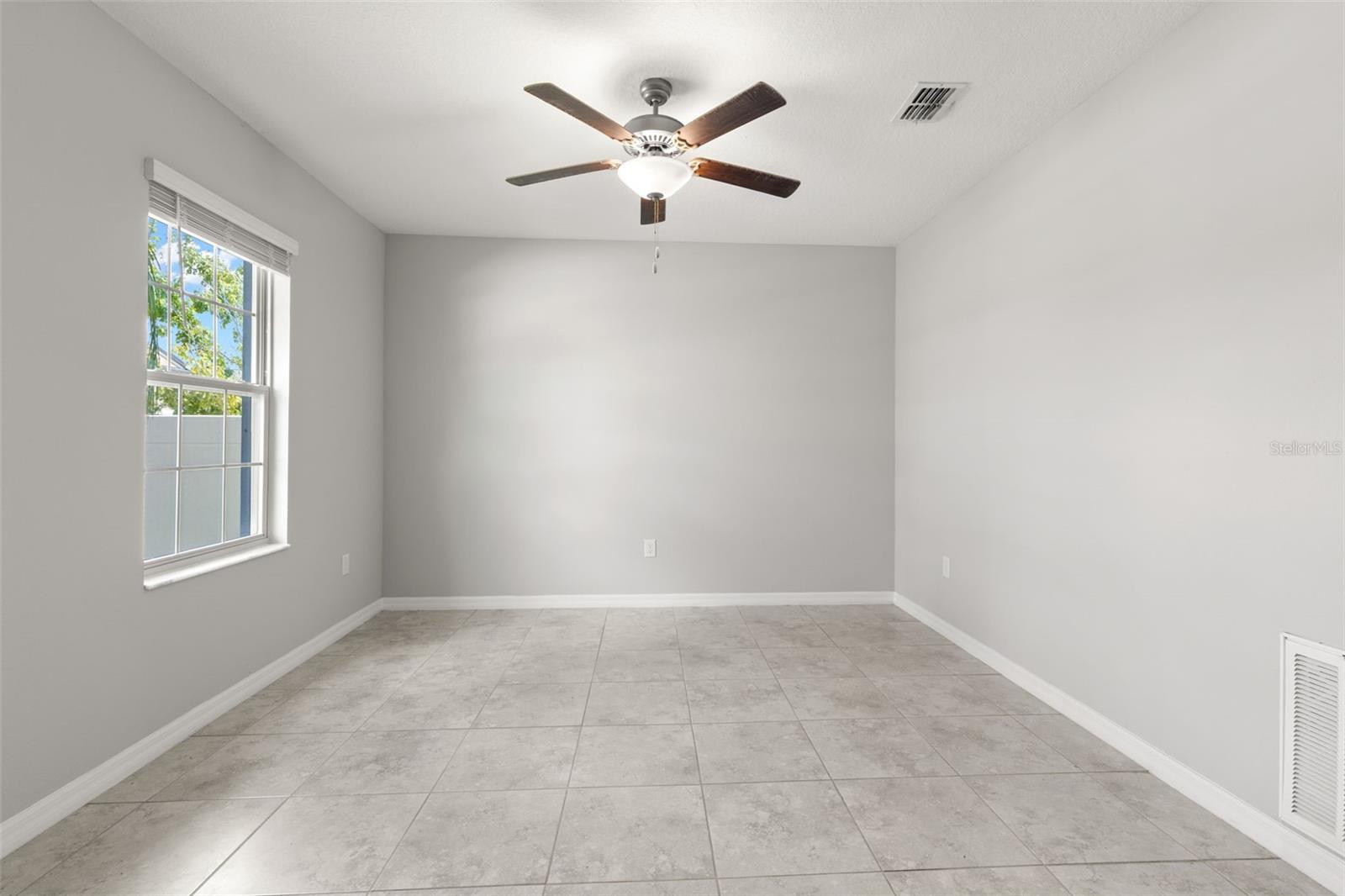 5061 WHITE CHICORY DR — photo 6