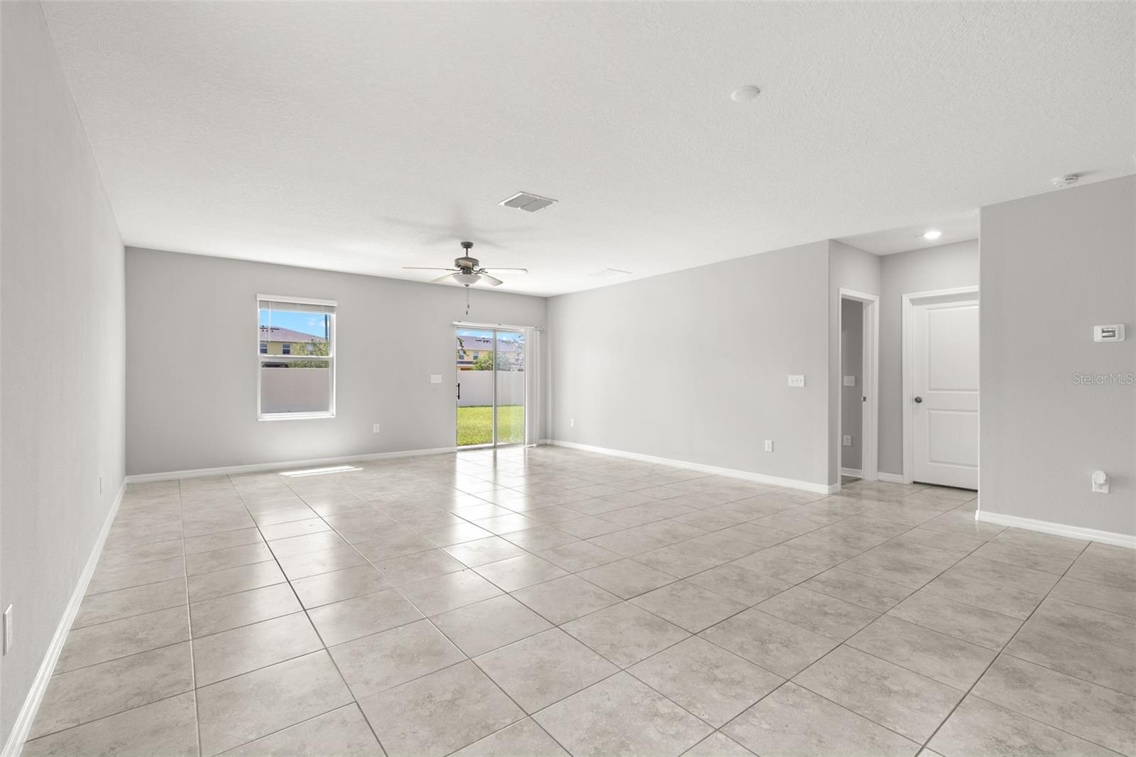 5061 WHITE CHICORY DR — photo 15