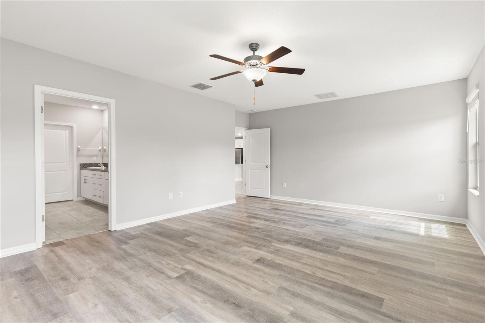 5061 WHITE CHICORY DR — photo 25