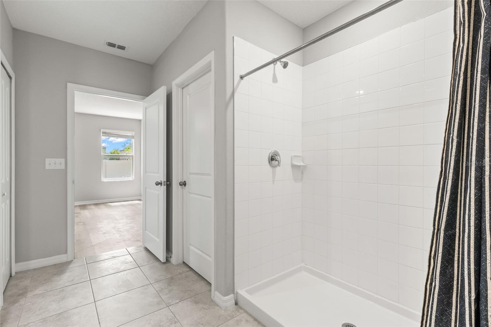 5061 WHITE CHICORY DR — photo 29