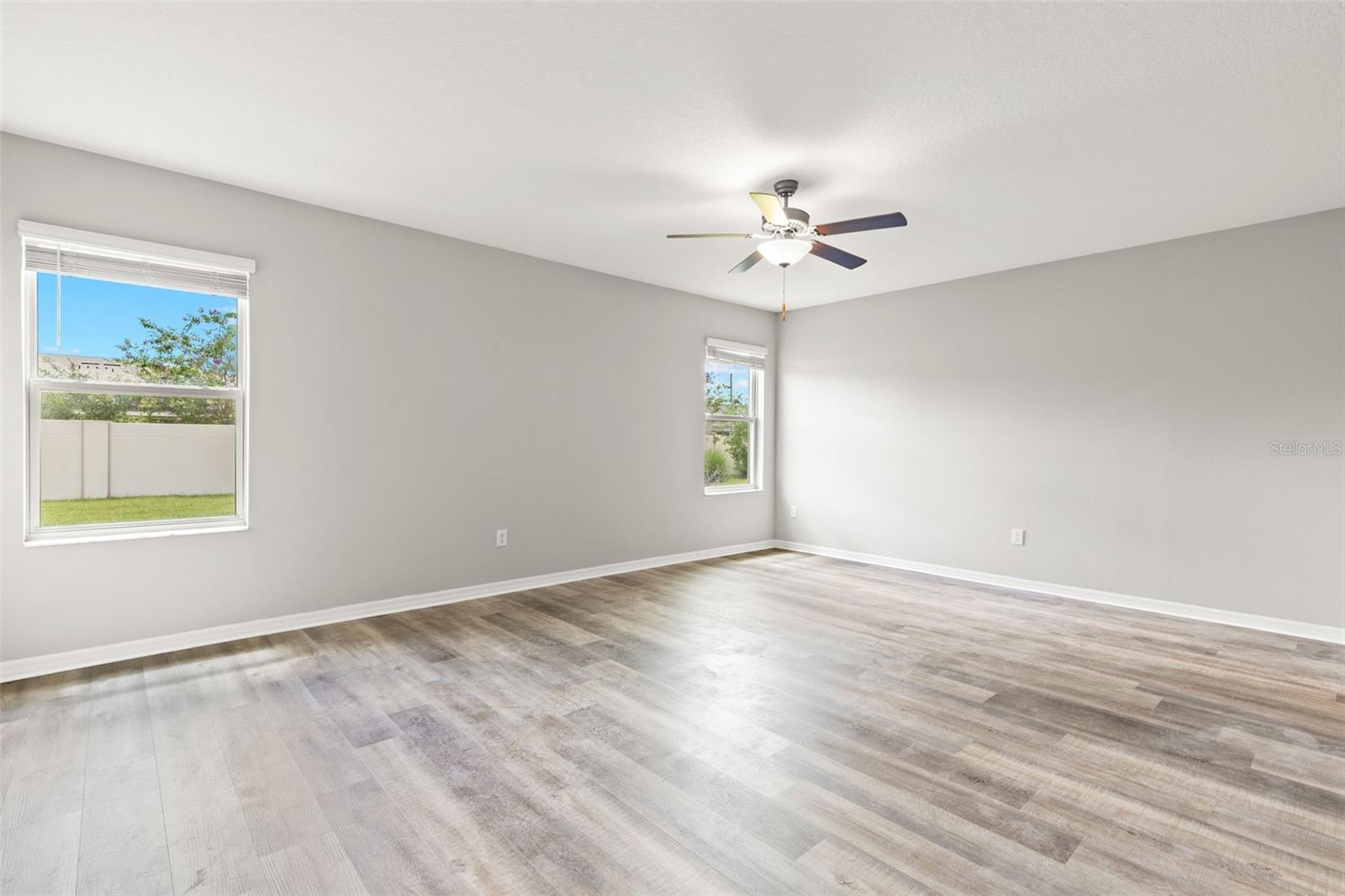 5061 WHITE CHICORY DR — photo 24