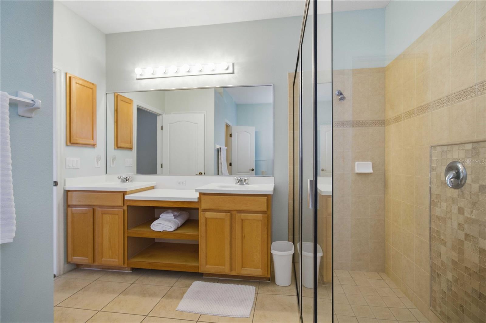 236 GOLDEN HARBOUR TRL — photo 18