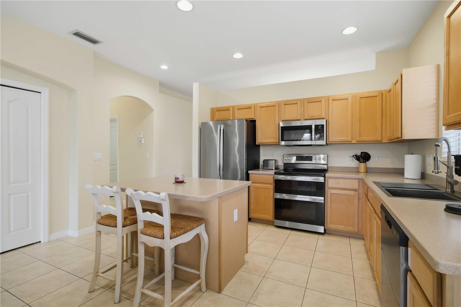 236 GOLDEN HARBOUR TRL — photo 7