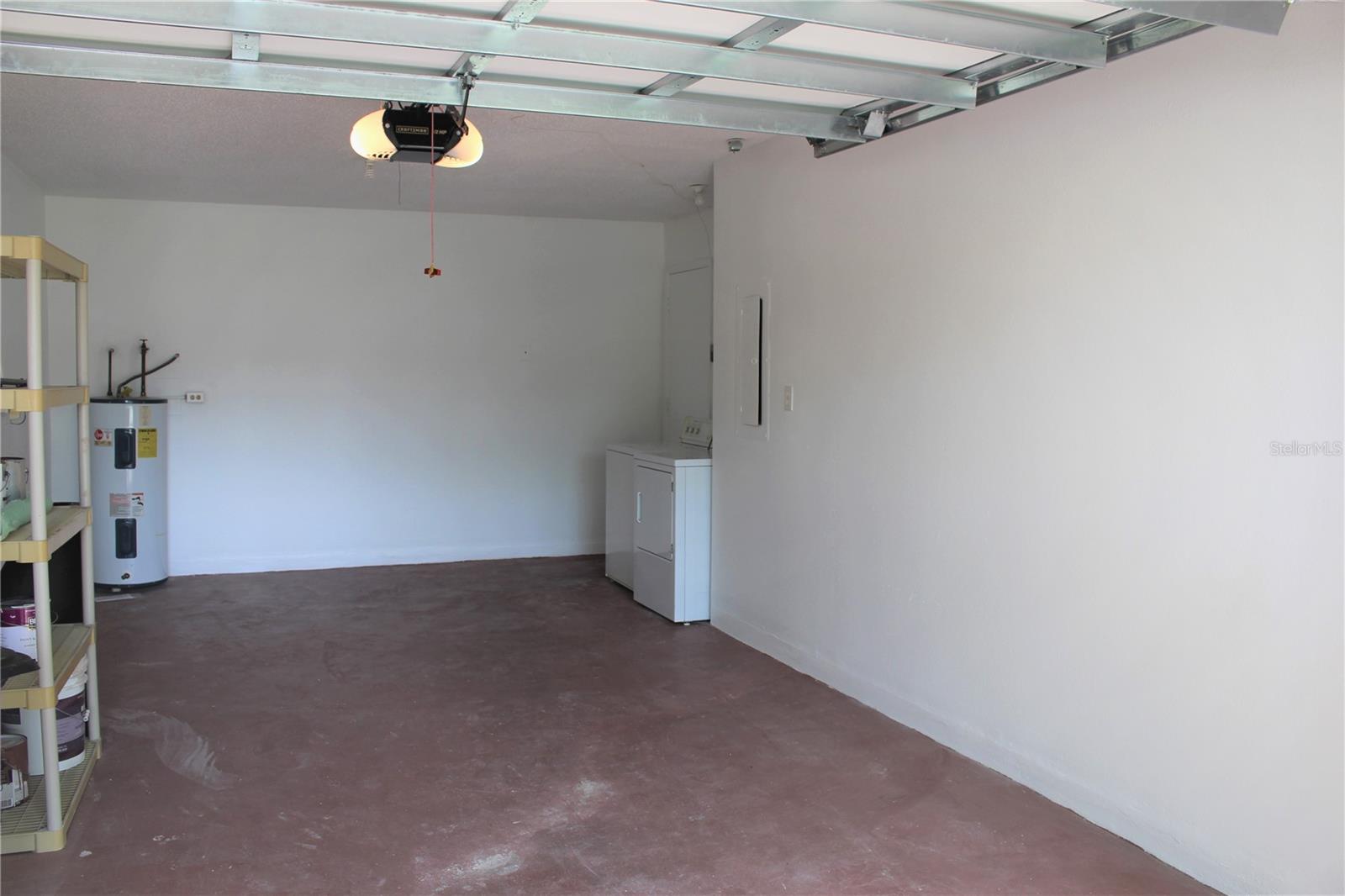 390 S WOODLANDS DR — photo 45