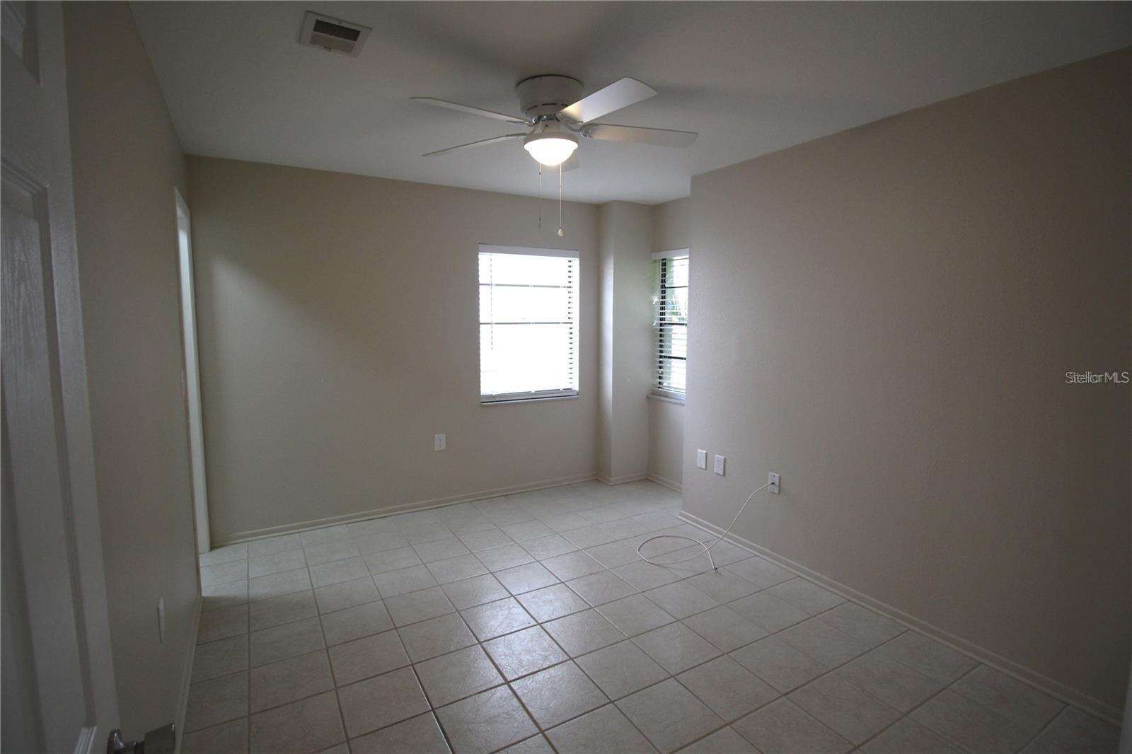 390 S WOODLANDS DR — photo 34