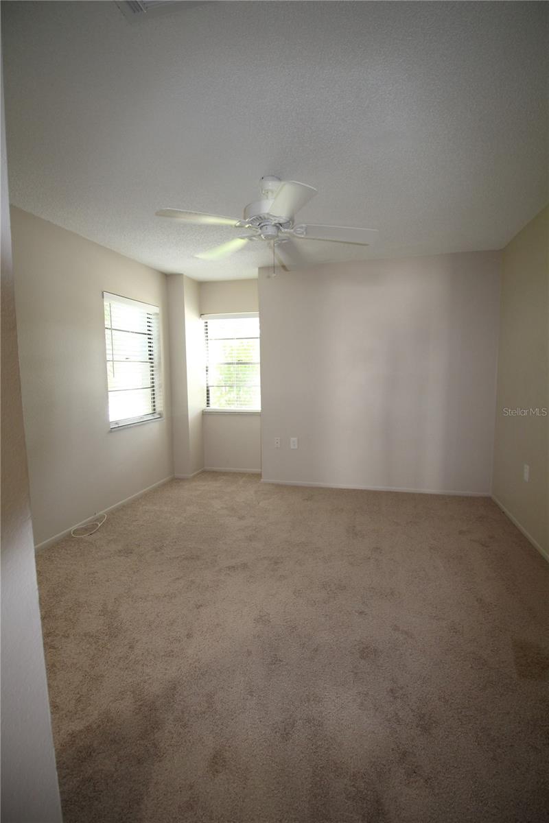390 S WOODLANDS DR — photo 36