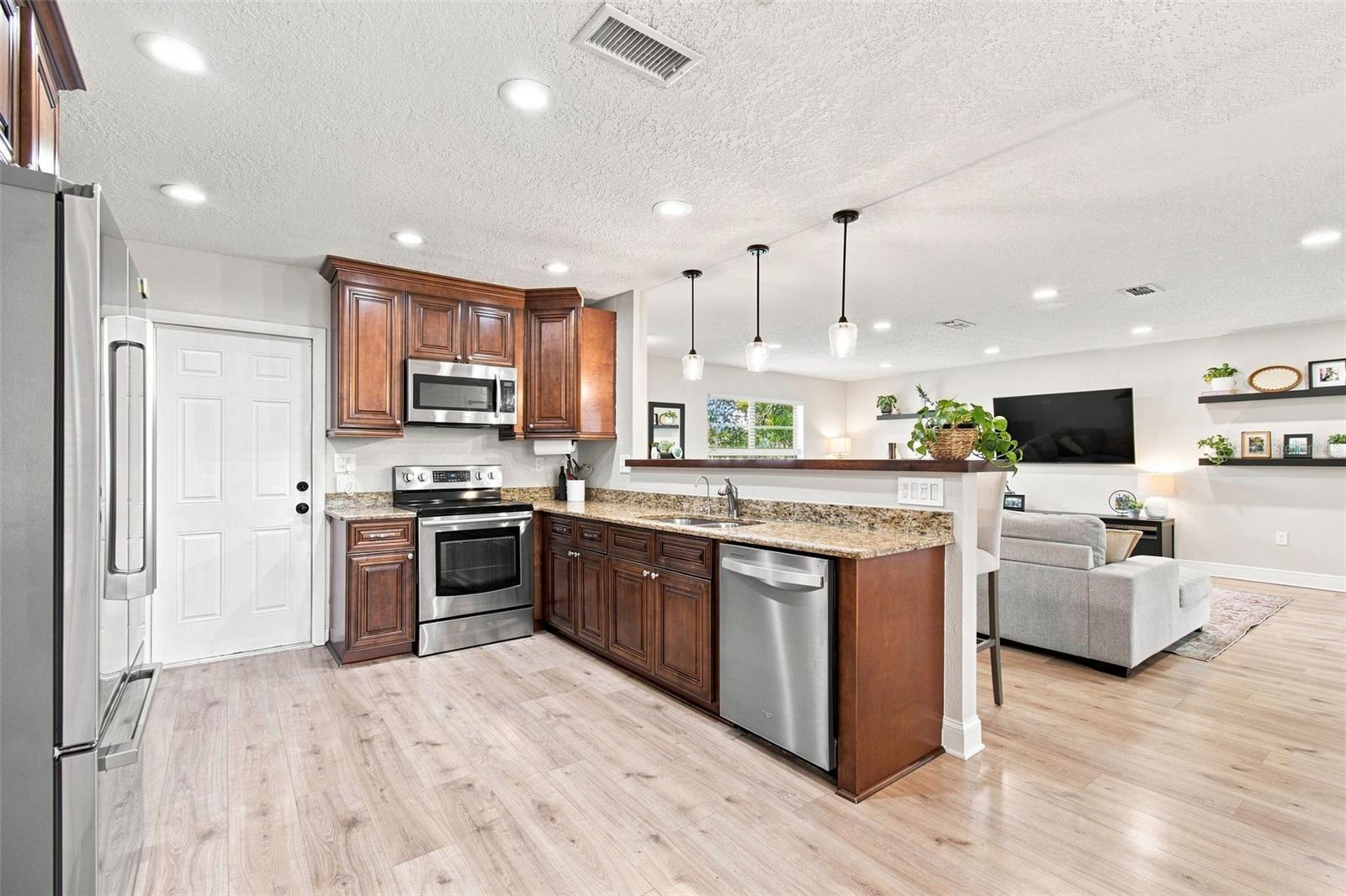 9639 ALVERNON DR — photo 14