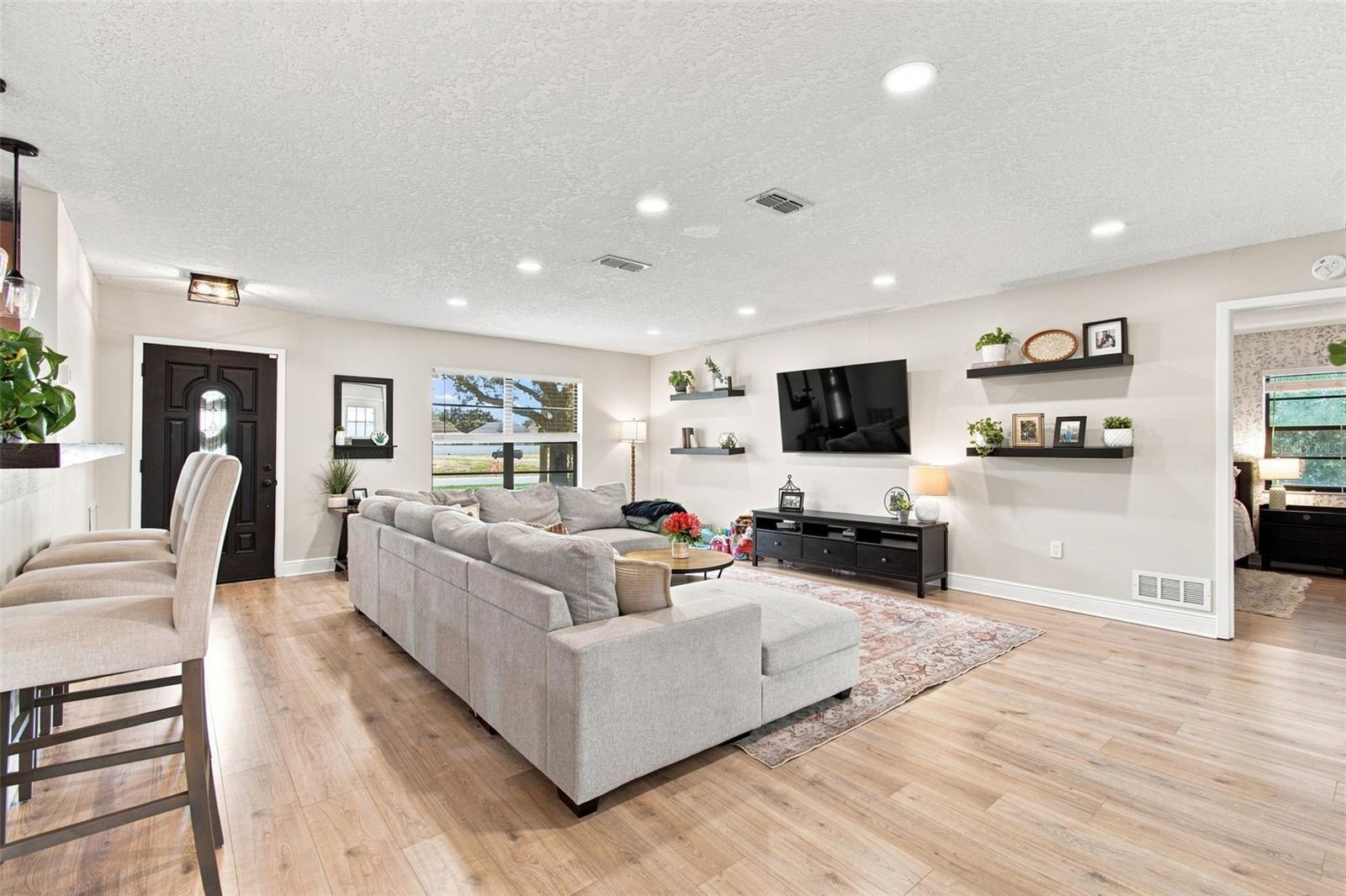 9639 ALVERNON DR — photo 8