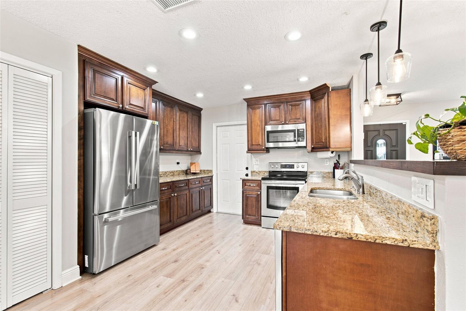 9639 ALVERNON DR — photo 16