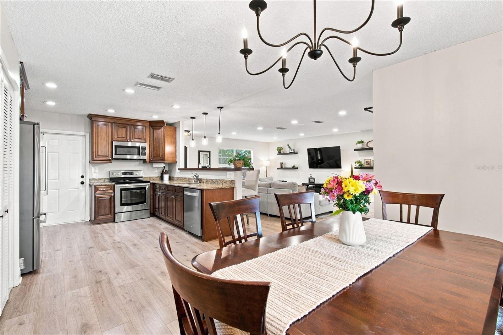 9639 ALVERNON DR — photo 19
