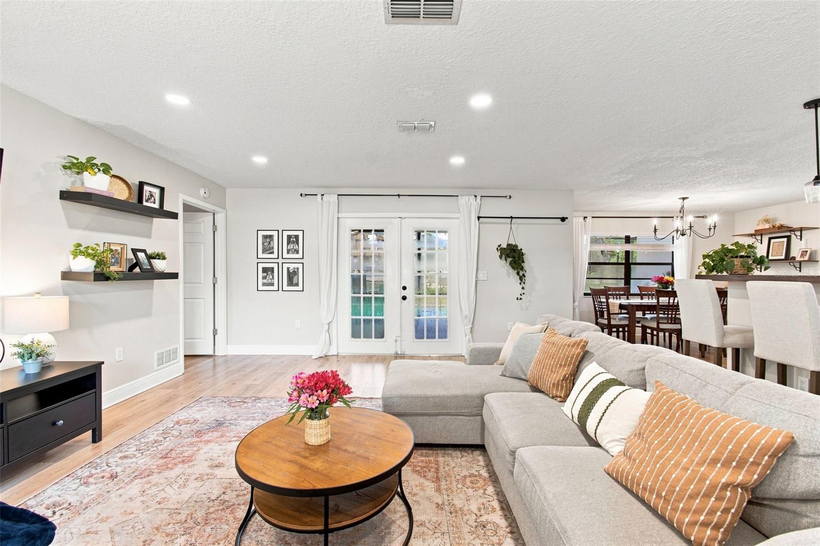 9639 ALVERNON DR — photo 10