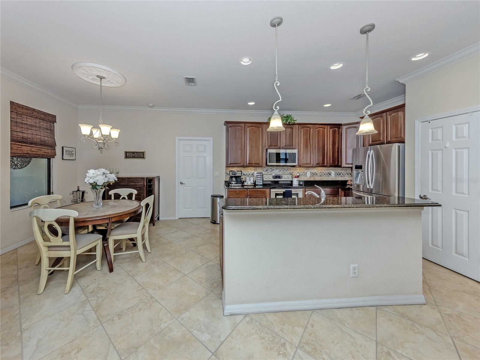 20702 CAPELLO DR — photo 17