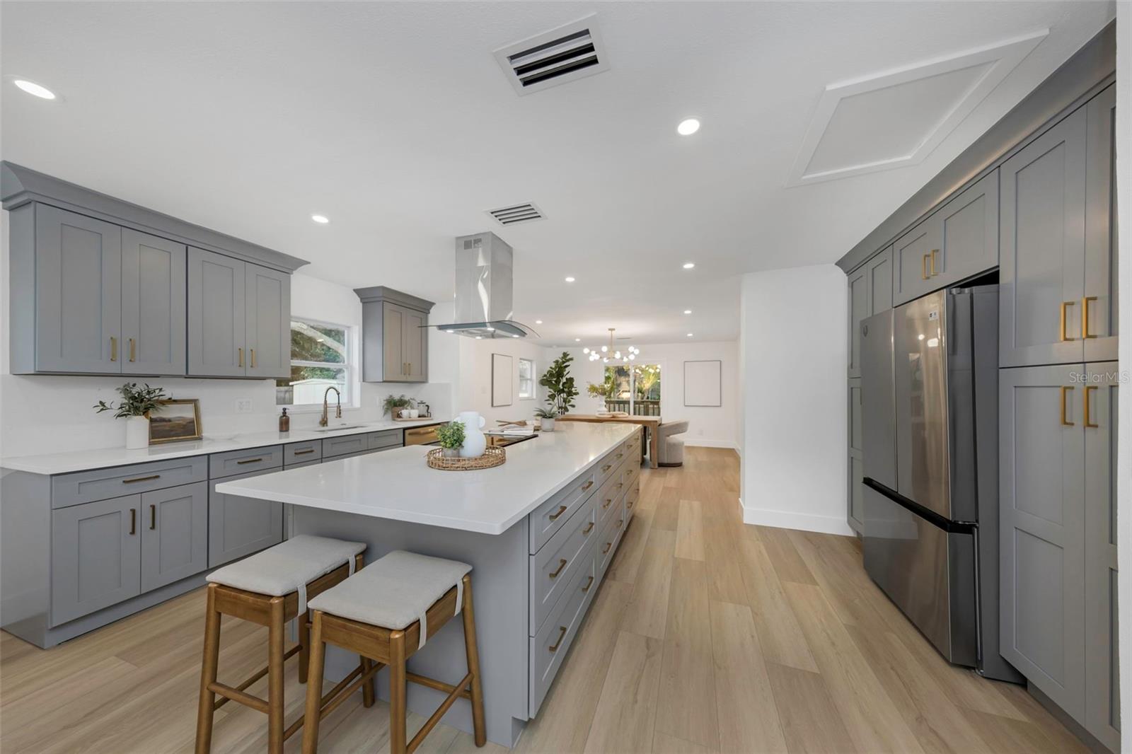 8209 134TH ST — photo 8