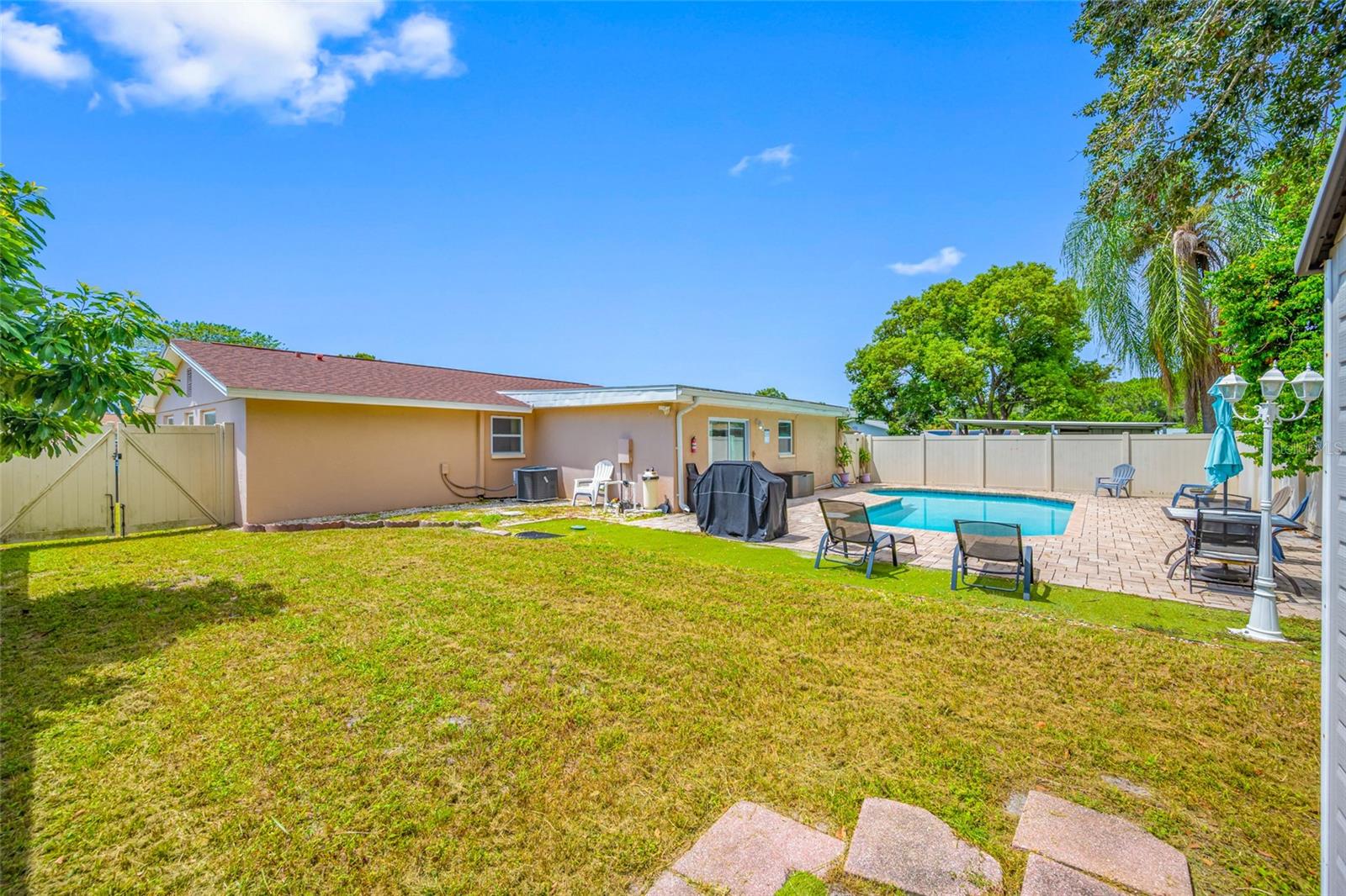 8339 DRYCREEK DR — photo 14