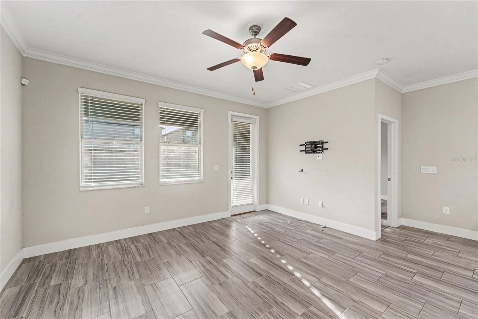 9604 LITTLE BLUESTEM DR — photo 4