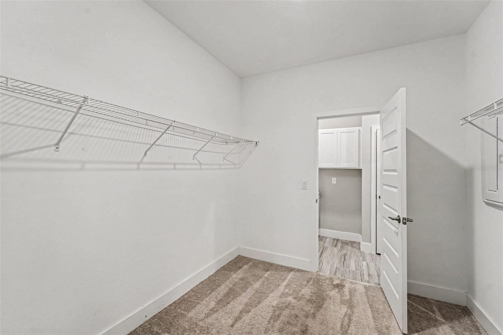 9604 LITTLE BLUESTEM DR — photo 17