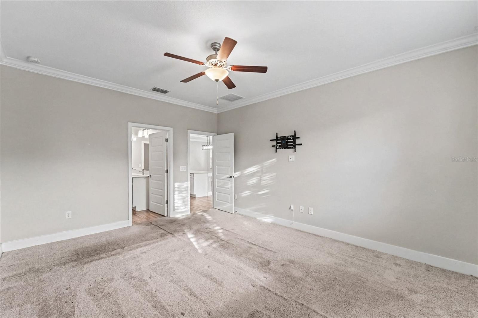9604 LITTLE BLUESTEM DR — photo 12