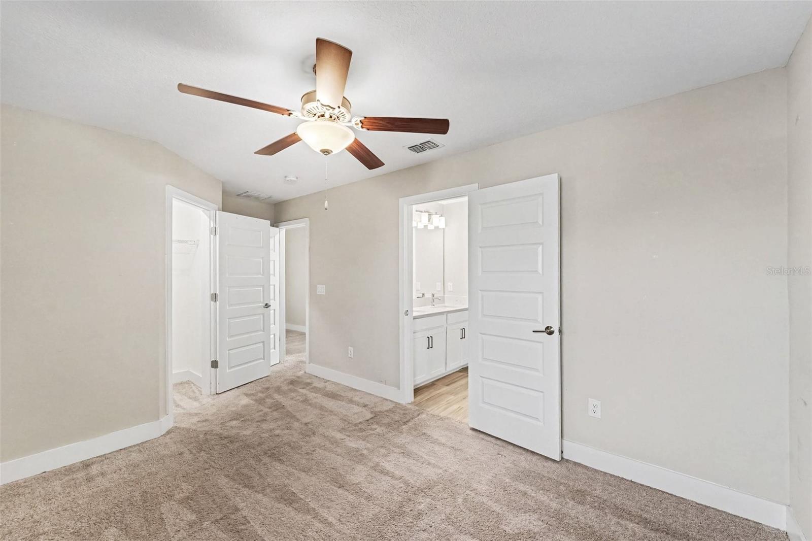 9604 LITTLE BLUESTEM DR — photo 21