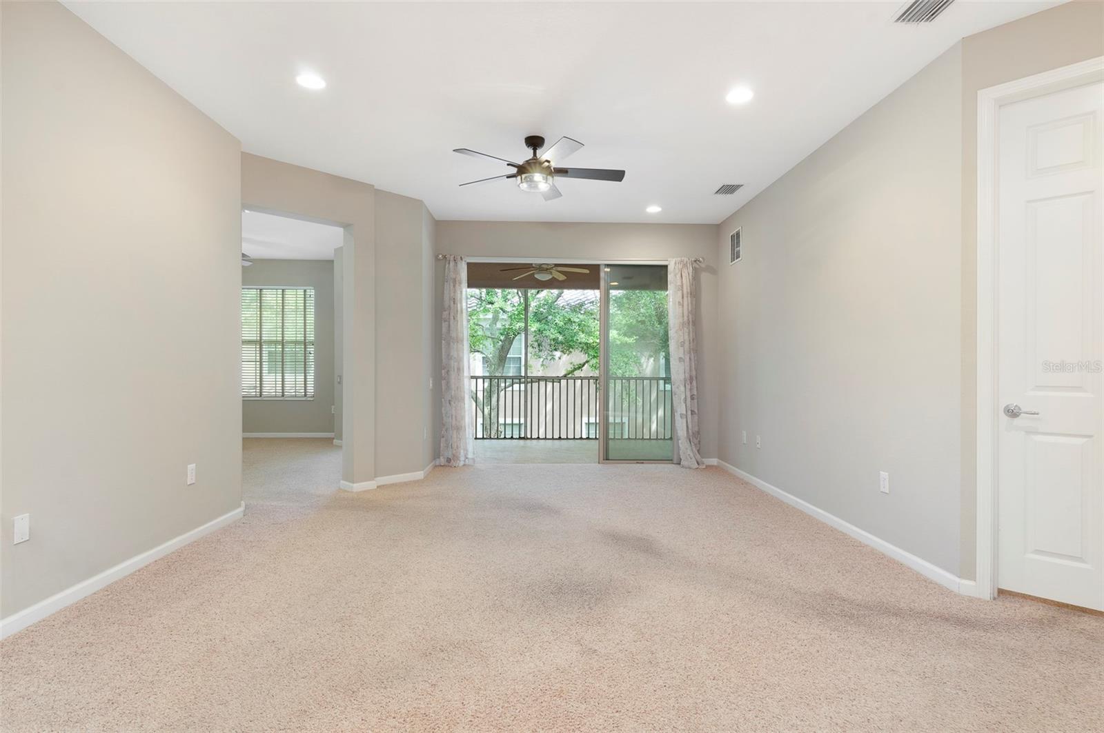 899 LANTERN WAY #201 — photo 4