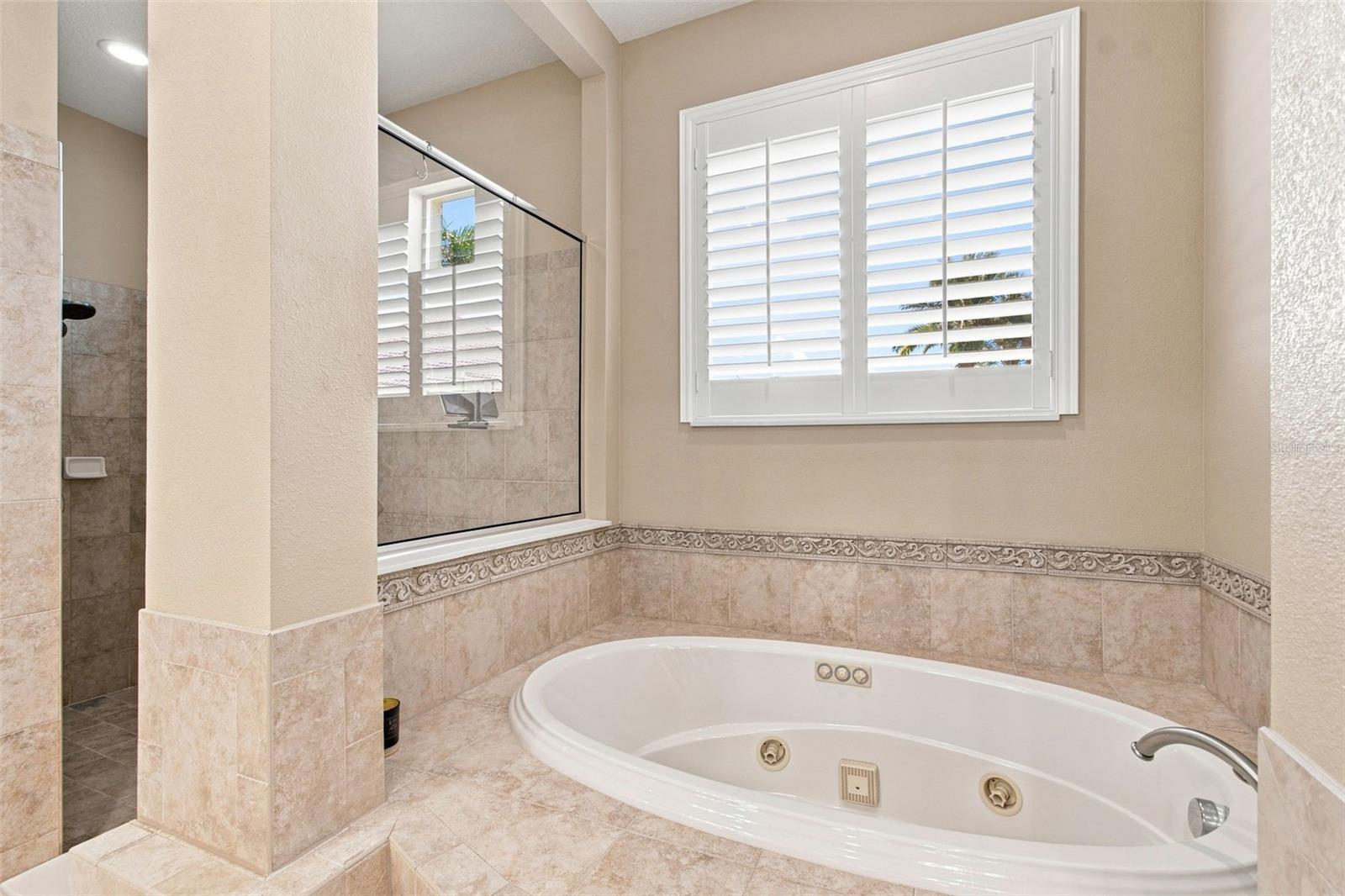 10801 BARBADOS ISLE DR — photo 53