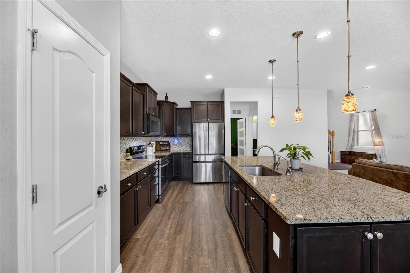 1521 CUSTER BAYOU ST — photo 27