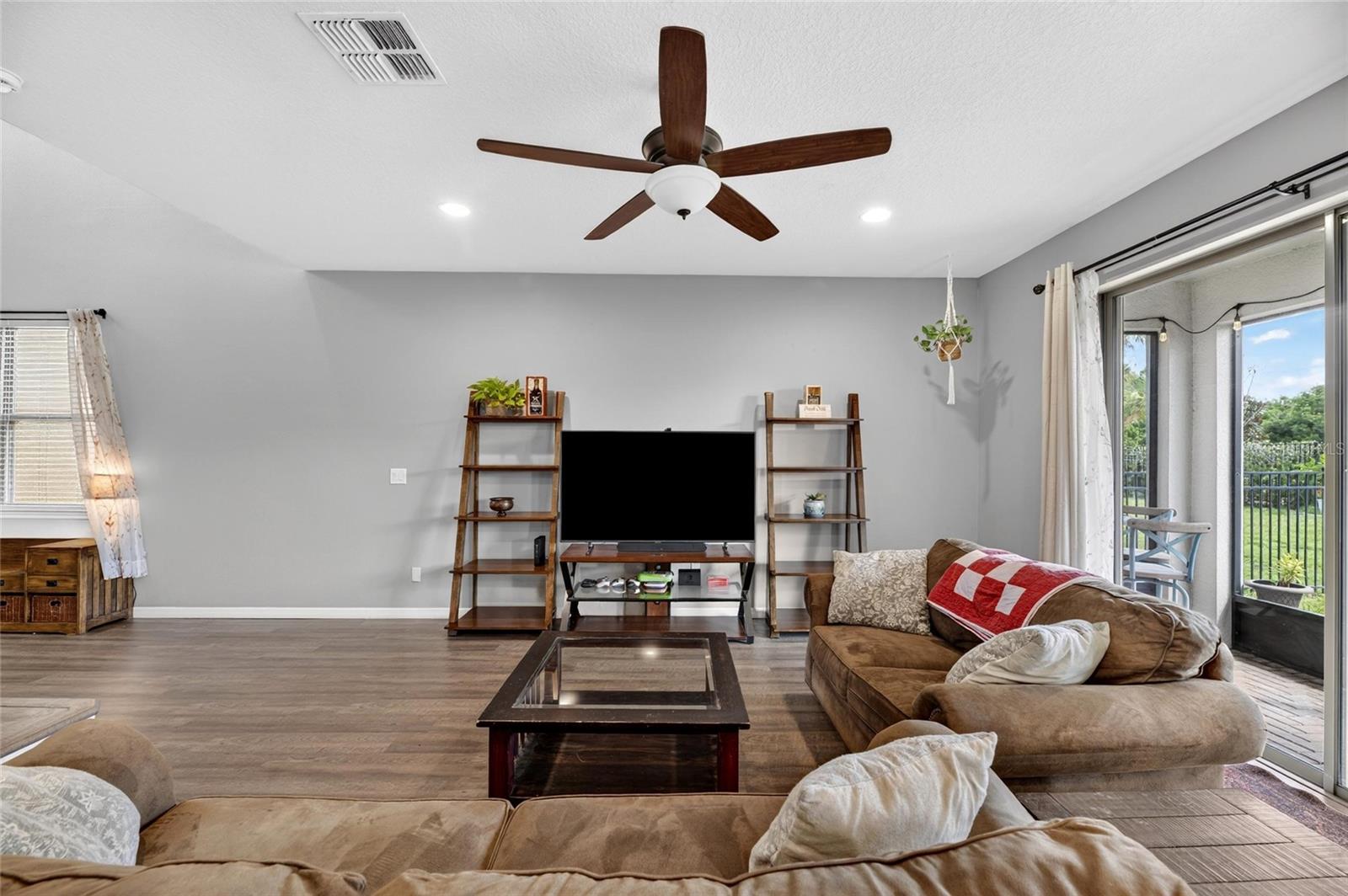 1521 CUSTER BAYOU ST — photo 21