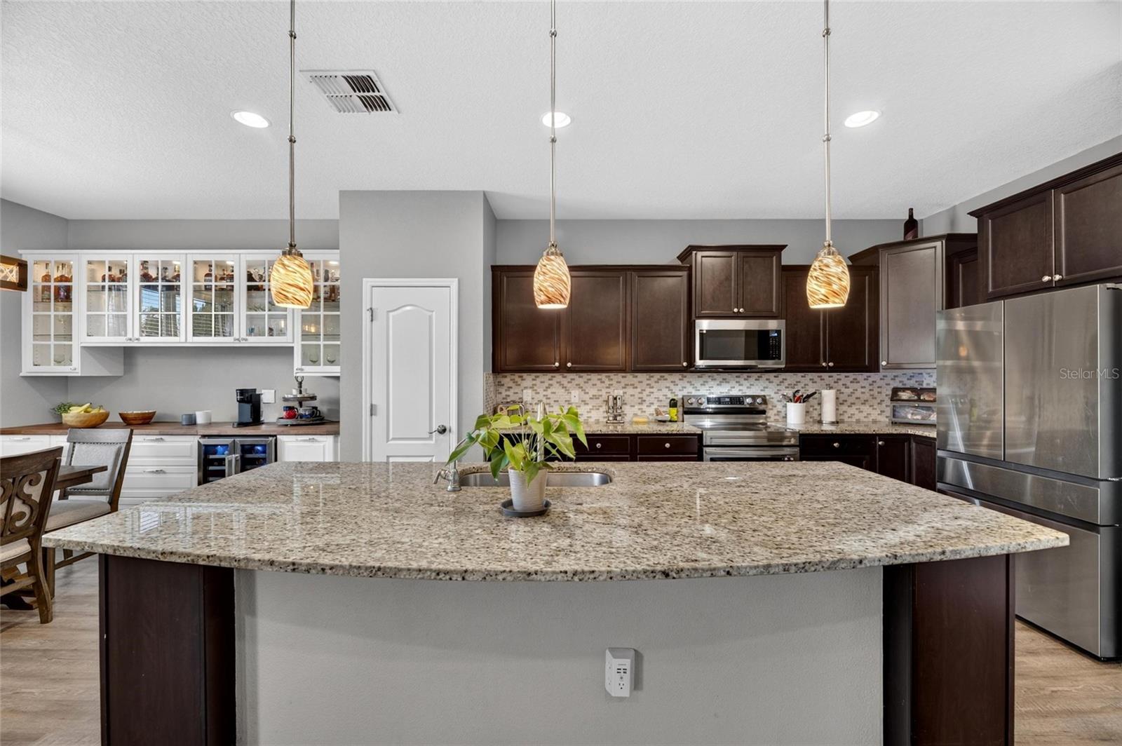 1521 CUSTER BAYOU ST — photo 24