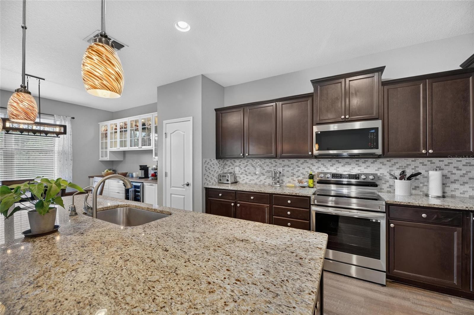 1521 CUSTER BAYOU ST — photo 30