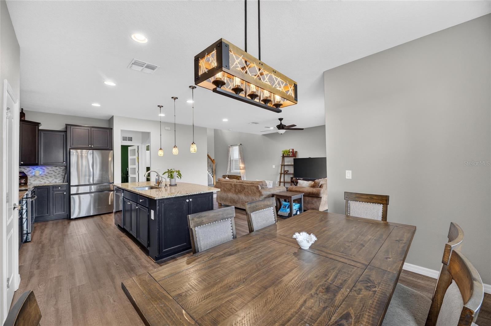 1521 CUSTER BAYOU ST — photo 32