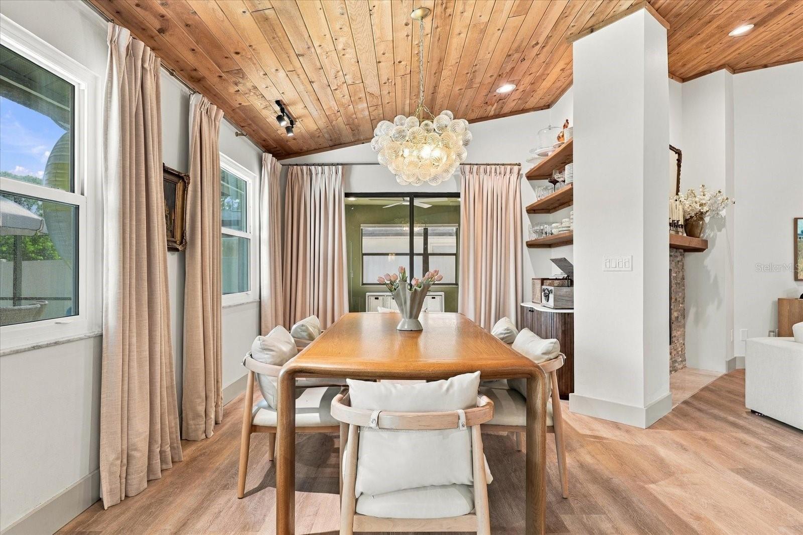 1515 MIDNIGHT PASS WAY — photo 18