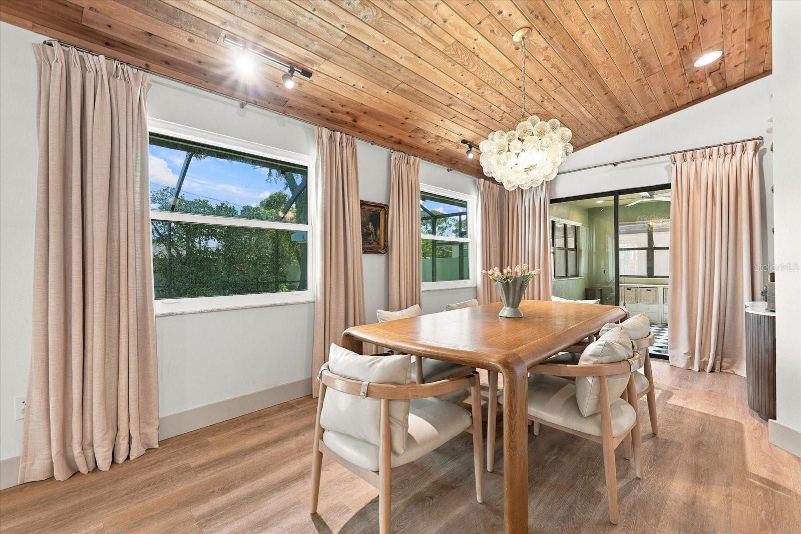 1515 MIDNIGHT PASS WAY — photo 17