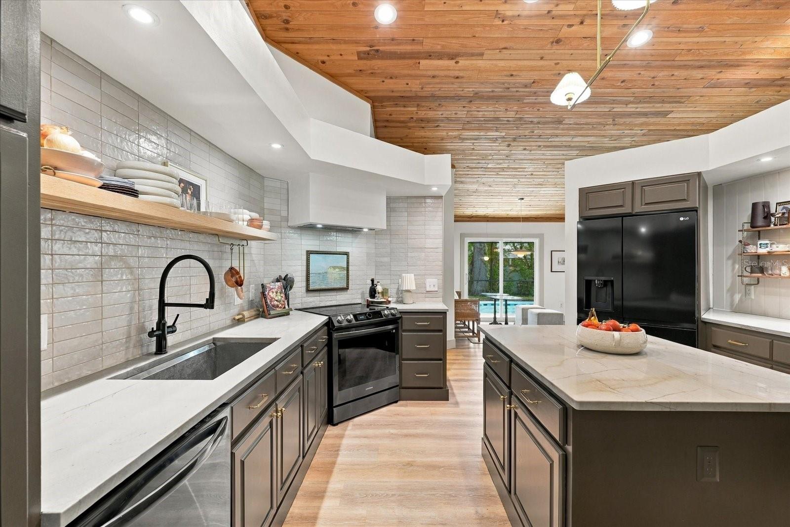 1515 MIDNIGHT PASS WAY — photo 3