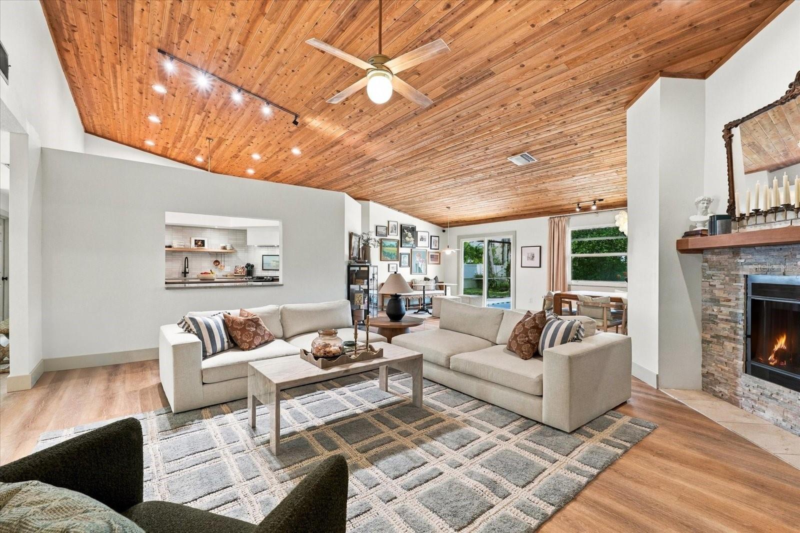 1515 MIDNIGHT PASS WAY — photo 8