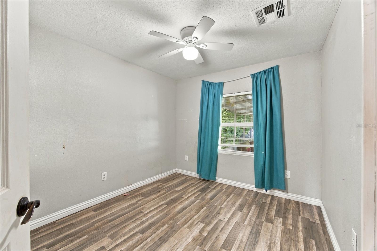 1109 N GORDON ST — photo 19