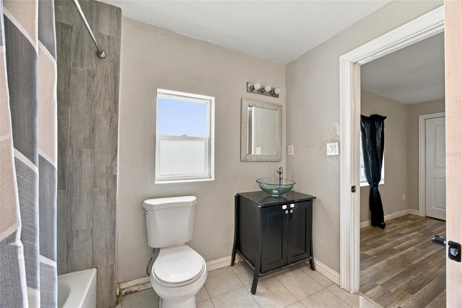 1109 N GORDON ST — photo 17