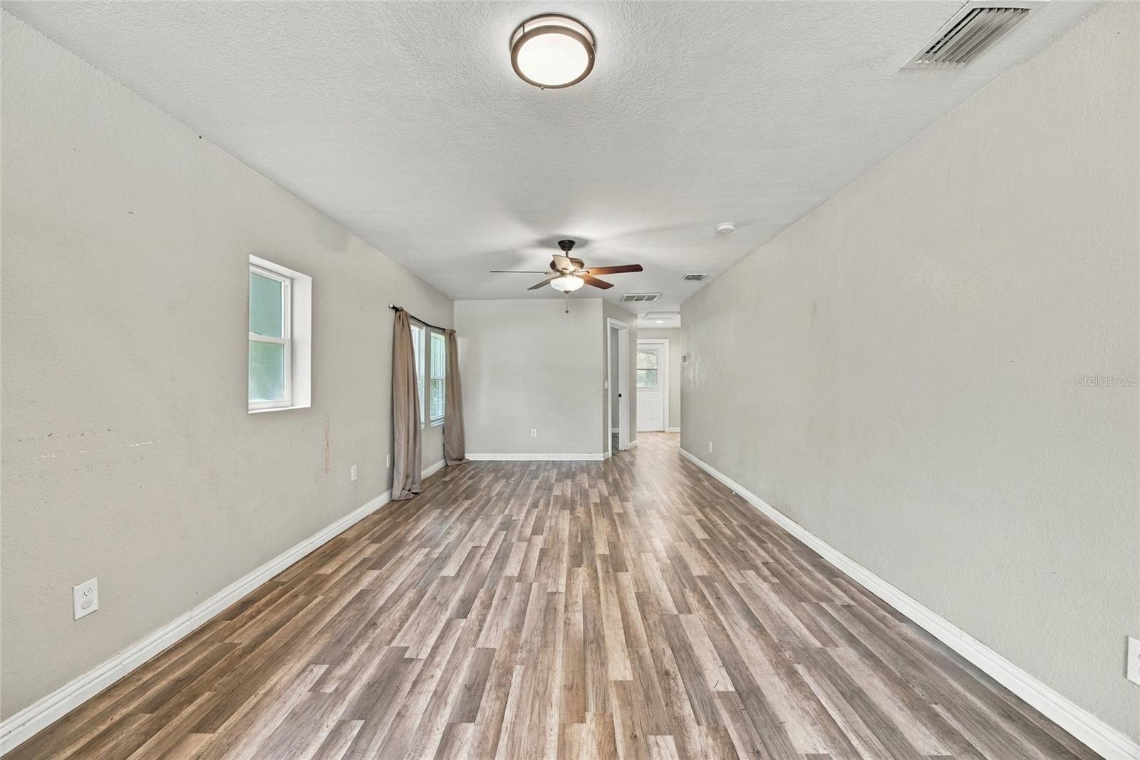 1109 N GORDON ST — photo 7