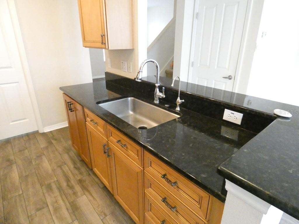 11506 FOUNTAINHEAD DR — photo 25