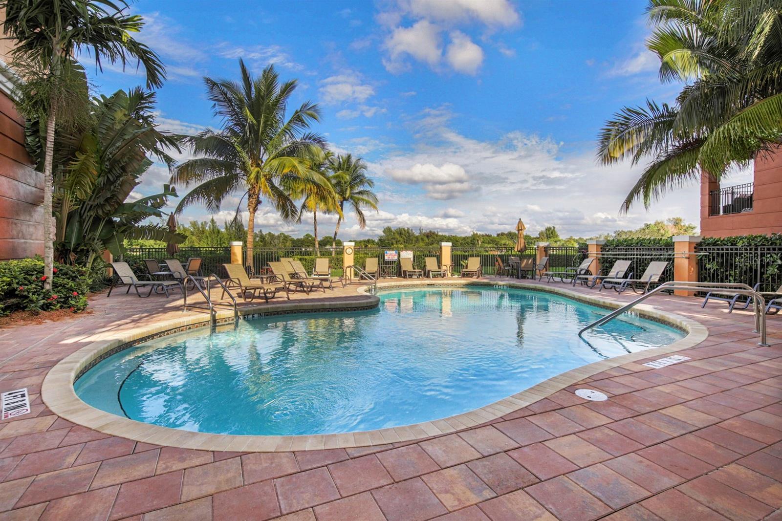 167 TAMPA AVE E #813 — photo 39