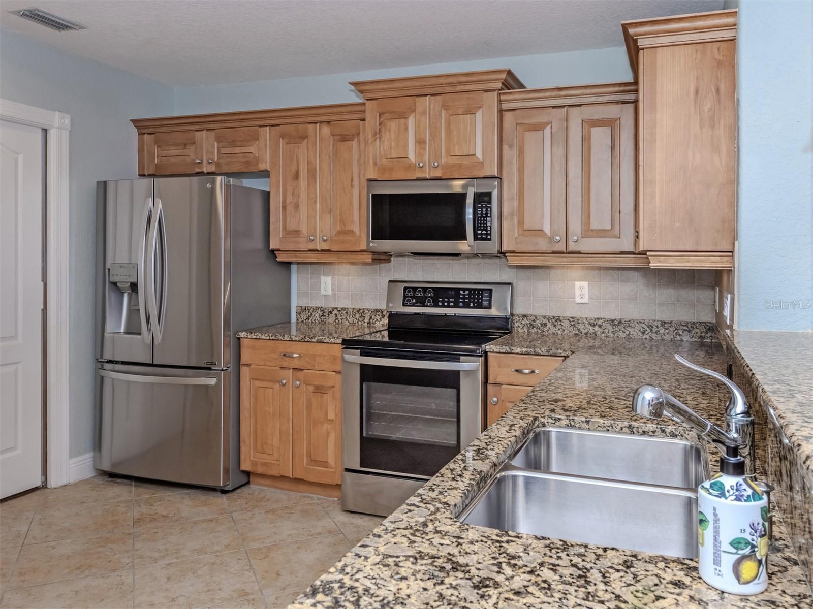 167 TAMPA AVE E #813 — photo 15