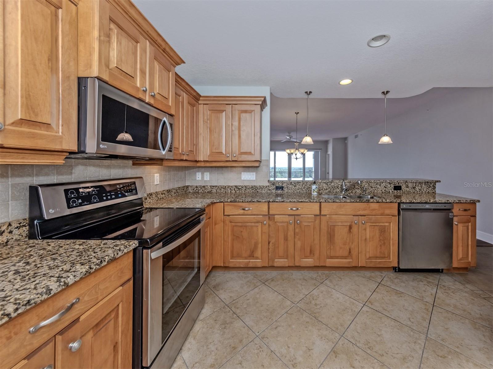 167 TAMPA AVE E #813 — photo 16
