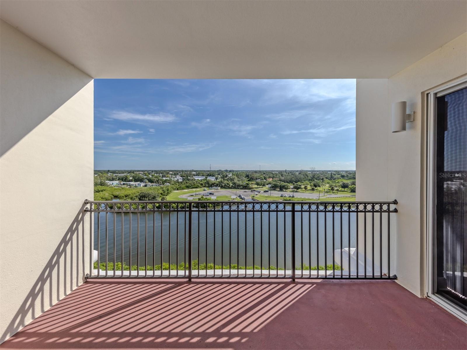 167 TAMPA AVE E #813 — photo 33