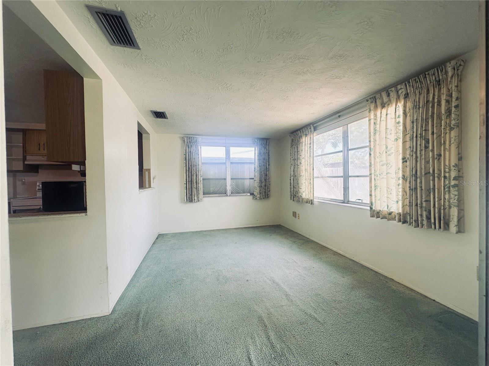 3249 TRASK DR — photo 9