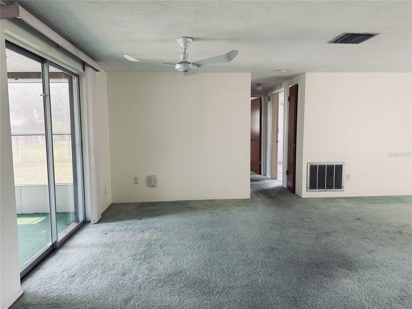 3249 TRASK DR — photo 10