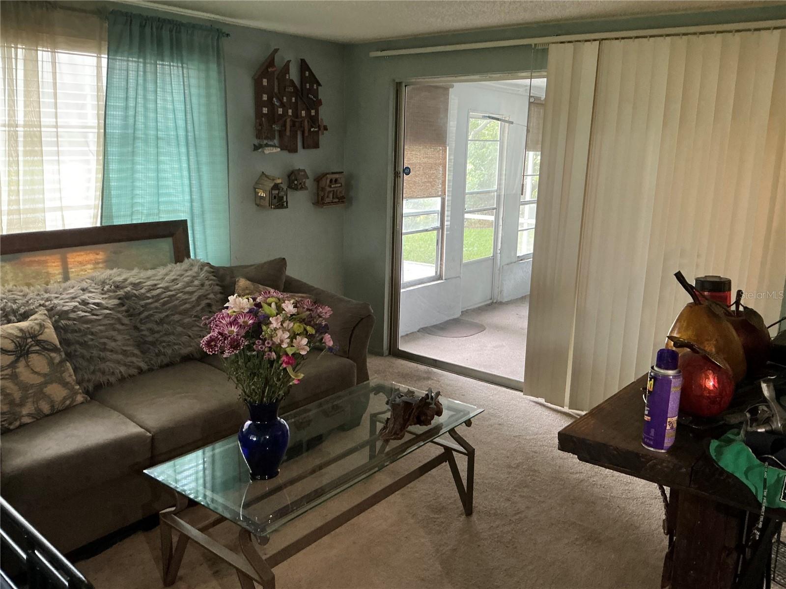 3900 EDGEMONT DR — photo 2