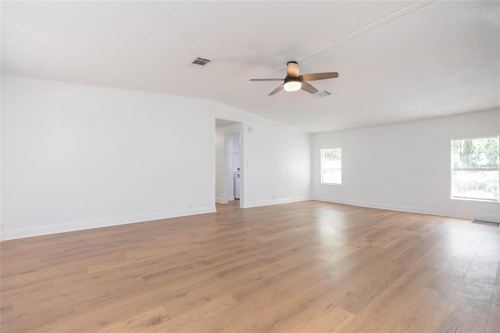 2250 NICHOLS RD — photo 5