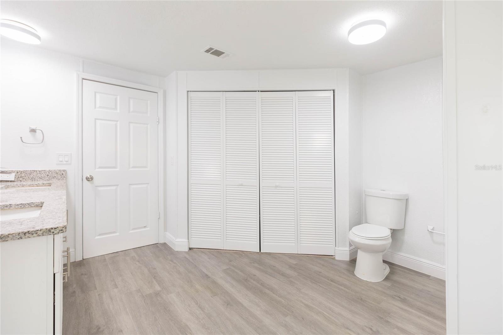 2250 NICHOLS RD — photo 35