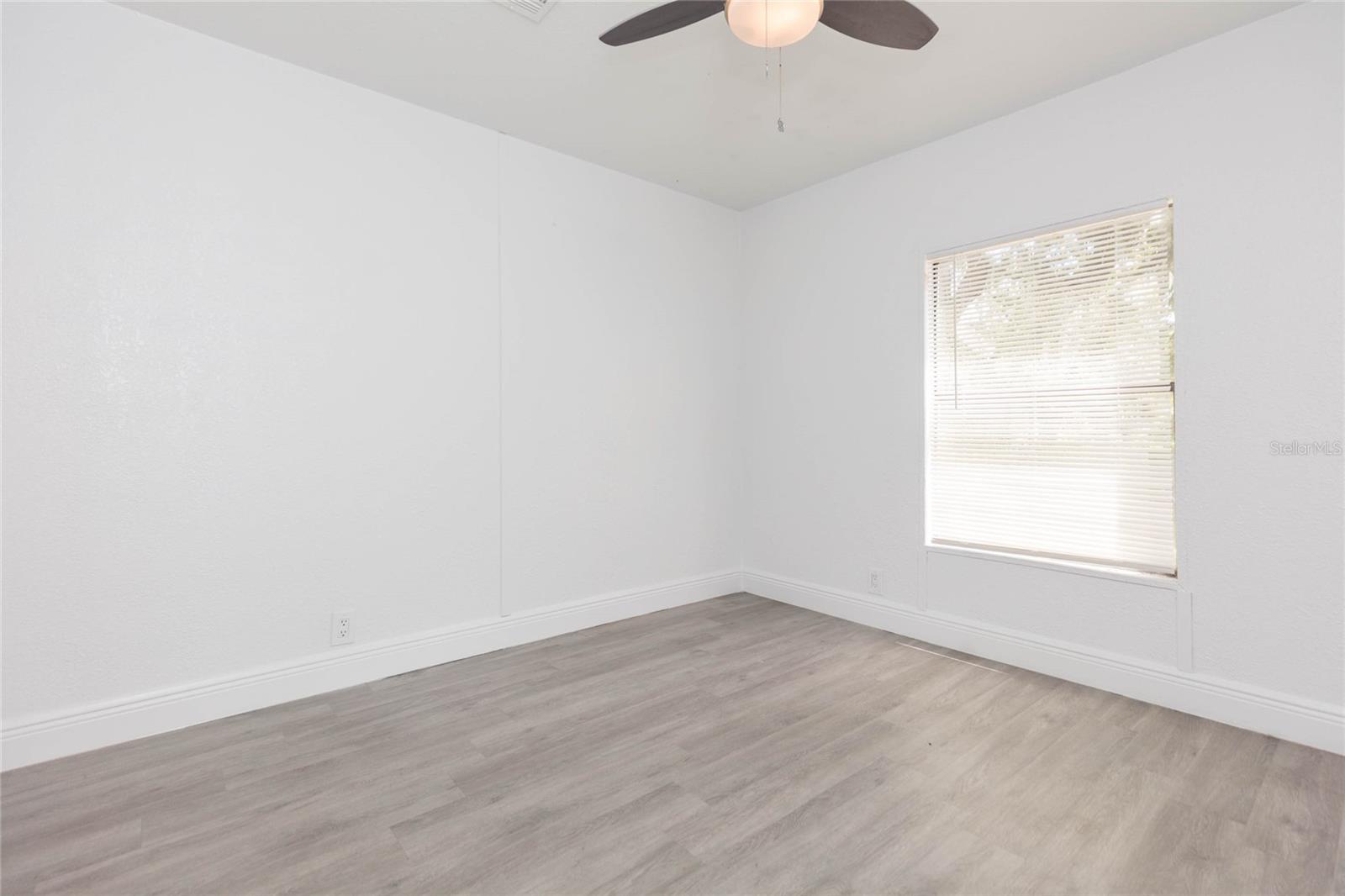 2250 NICHOLS RD — photo 22