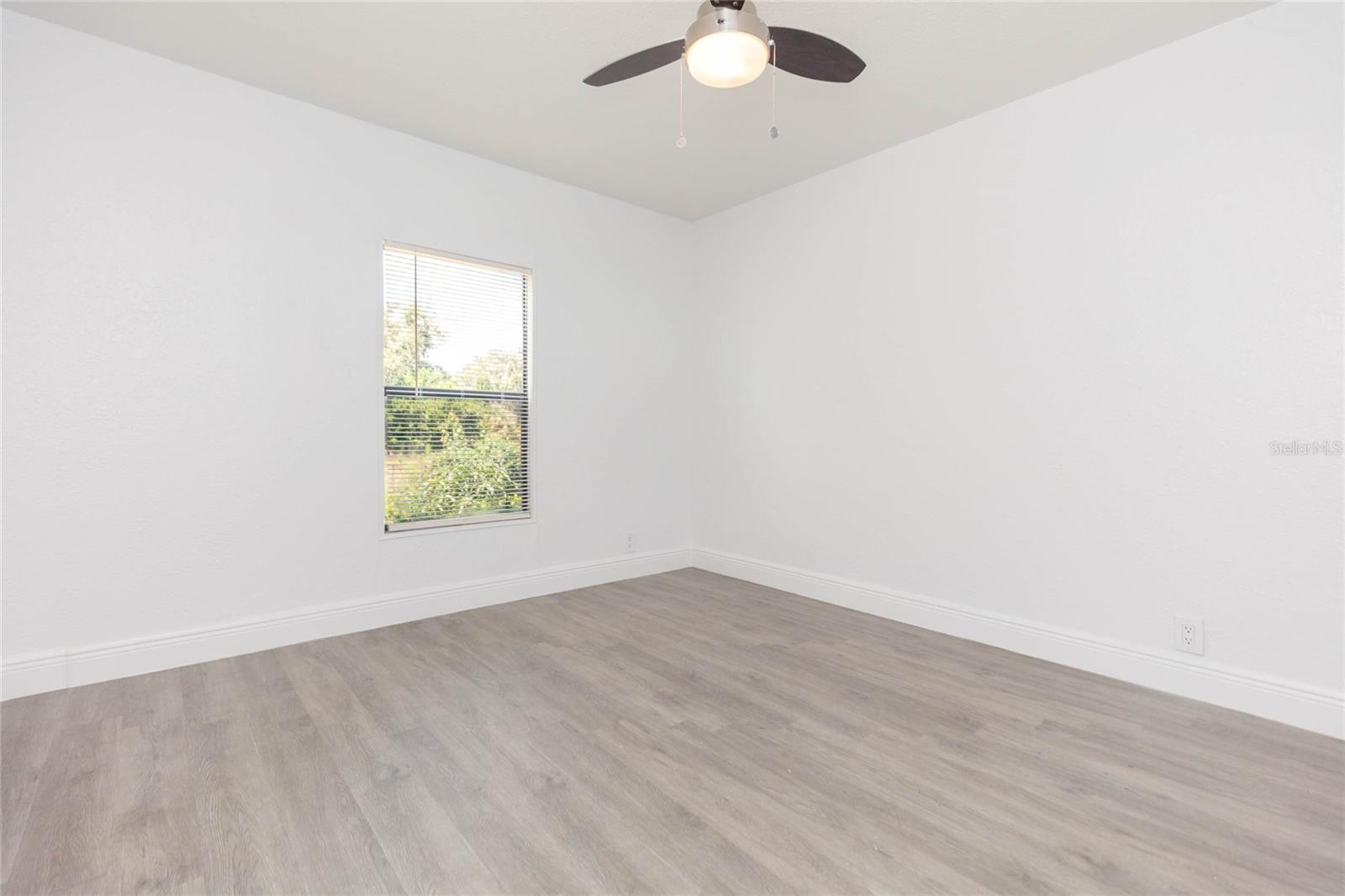 2250 NICHOLS RD — photo 24